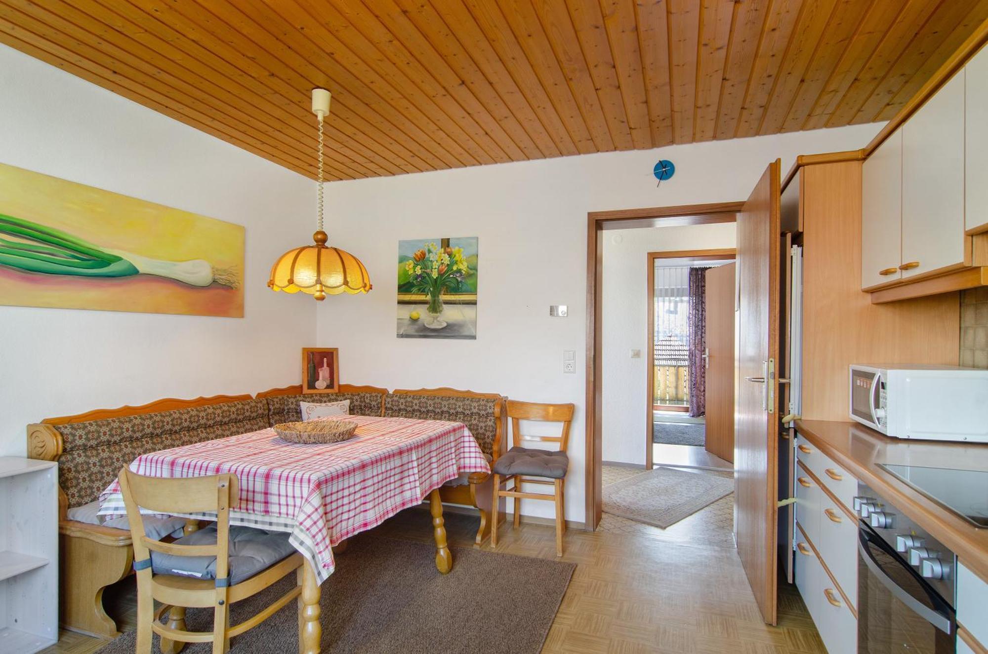 Vronis Ferienwohnungen Muhlingen Exterior foto